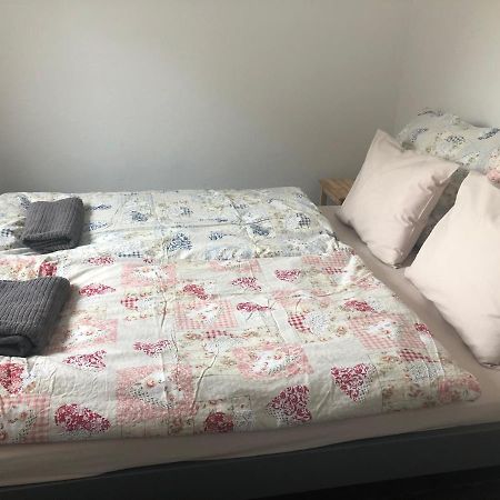 Dalia Apartman Gyoemro Экстерьер фото