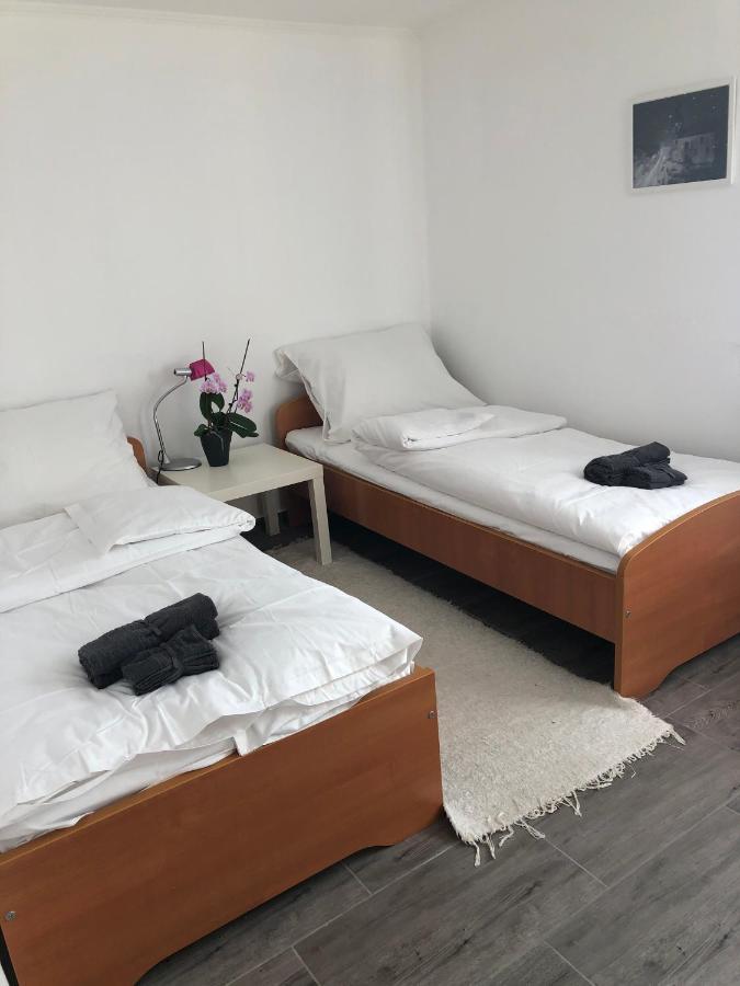 Dalia Apartman Gyoemro Экстерьер фото