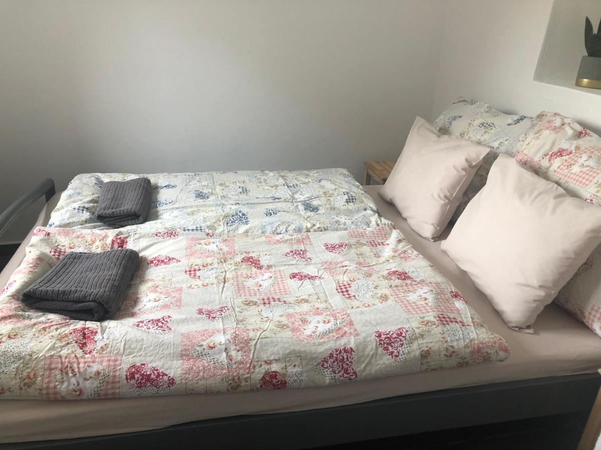 Dalia Apartman Gyoemro Экстерьер фото