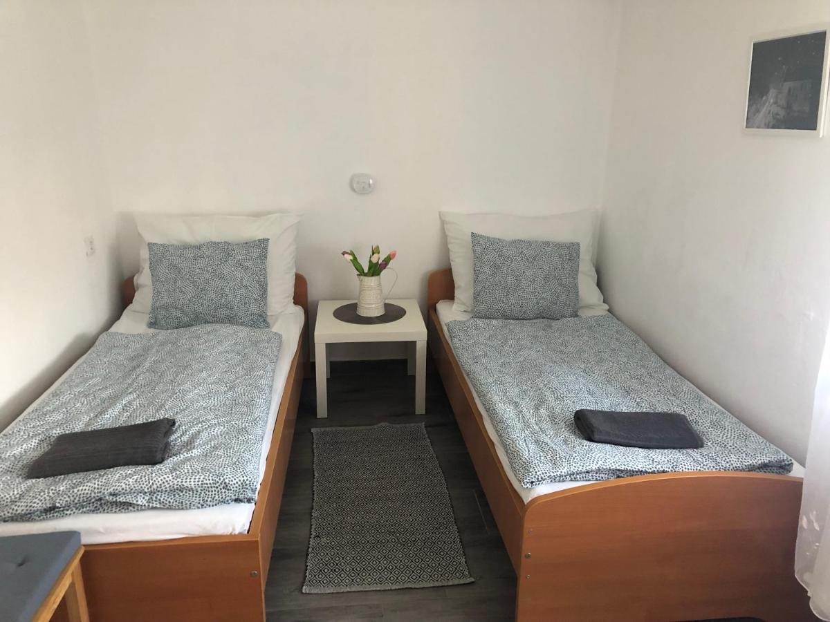 Dalia Apartman Gyoemro Экстерьер фото