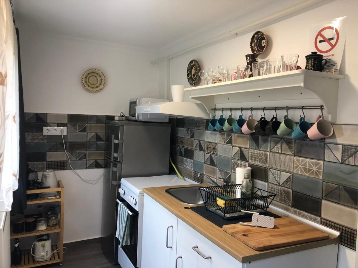 Dalia Apartman Gyoemro Экстерьер фото